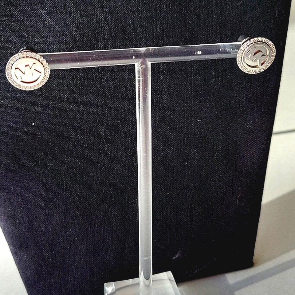 Michael Kors Silver Stud Earrings With Crystal Halo 45$